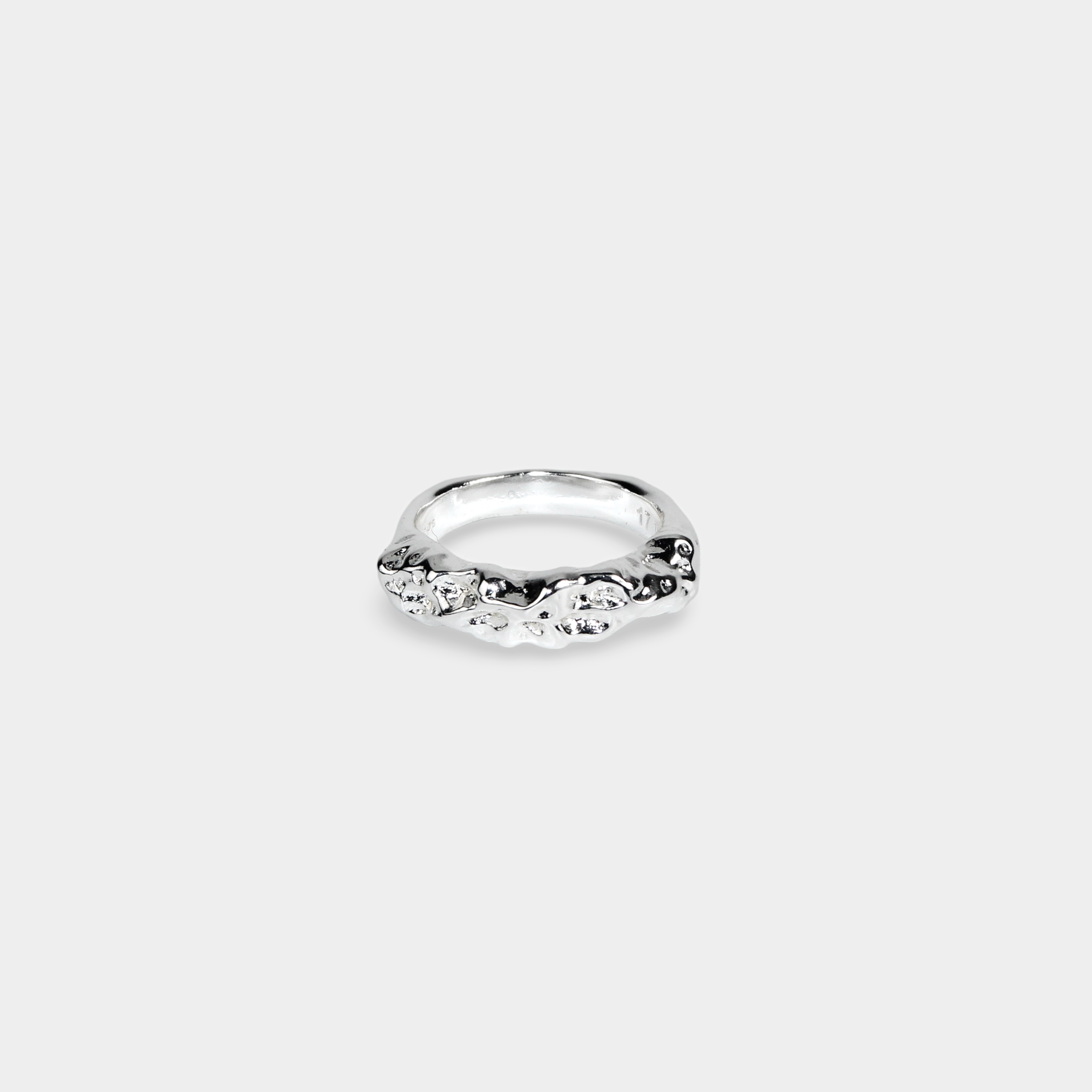 GENNO RING silver – texturerad silverring minimalistisk design