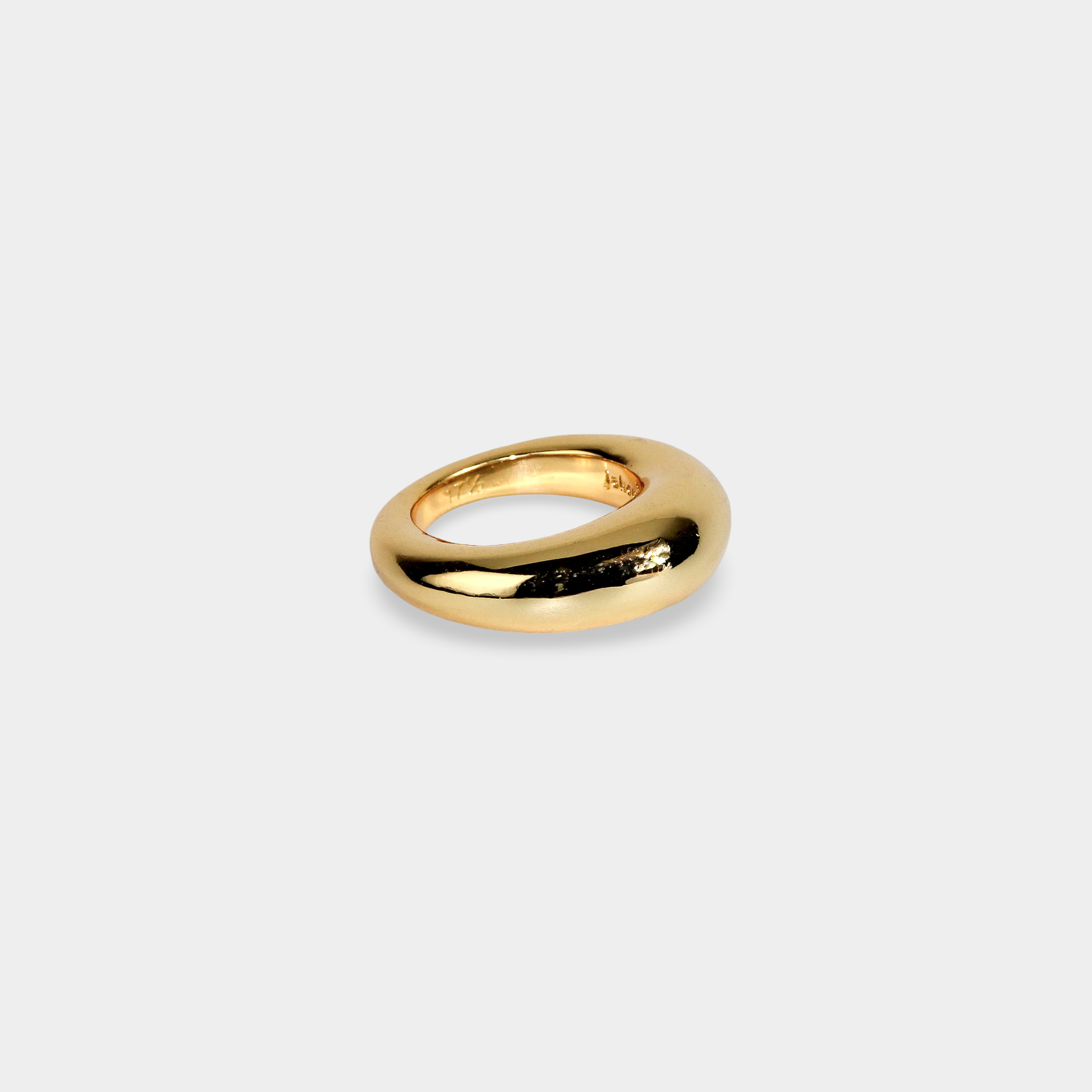 KAIZEN BOLD RING guld – bred guldring 8mm minimalistisk design 18K guld